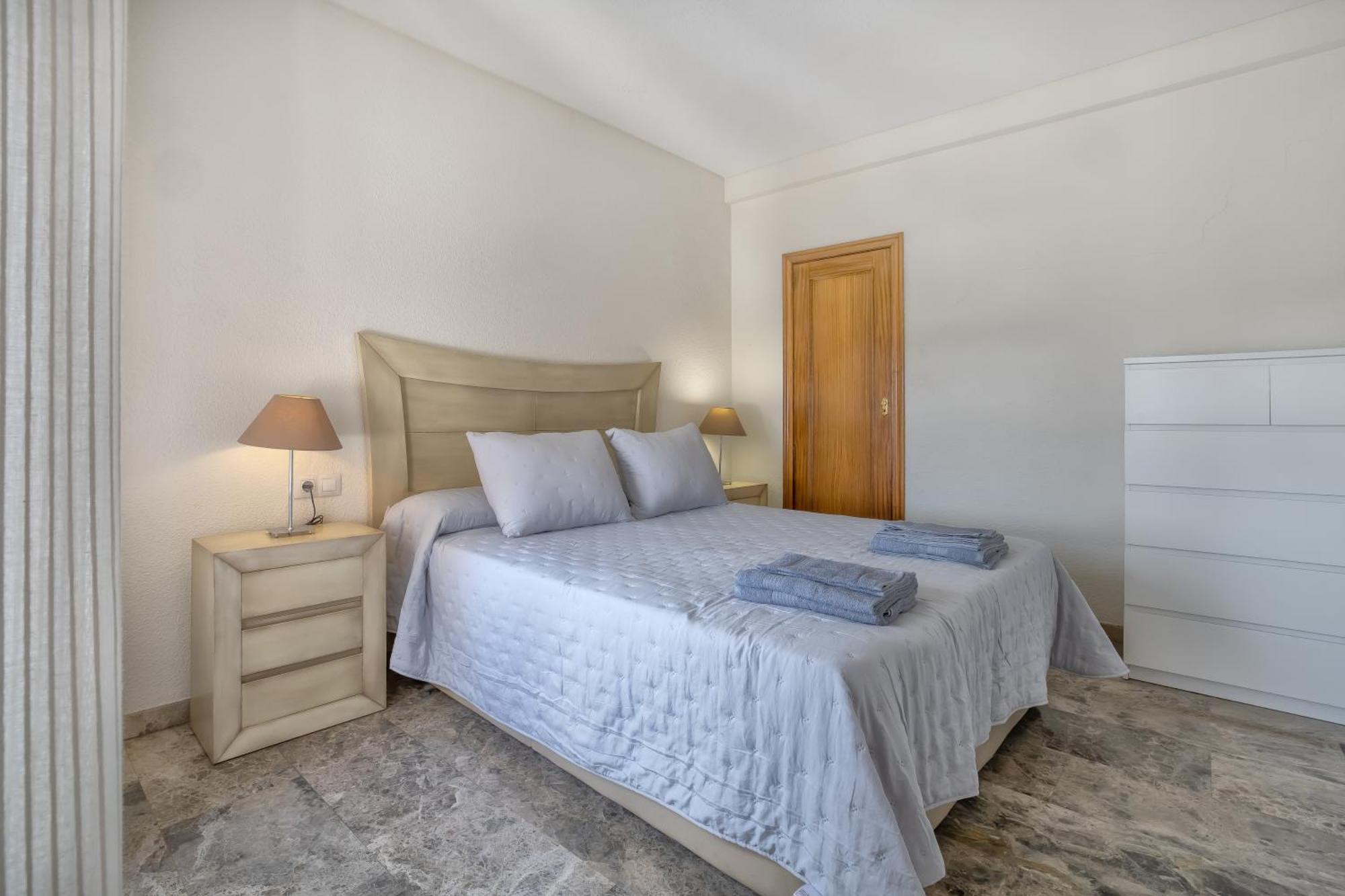 R & T Cordoba Center Apartamentos - Parking Dış mekan fotoğraf
