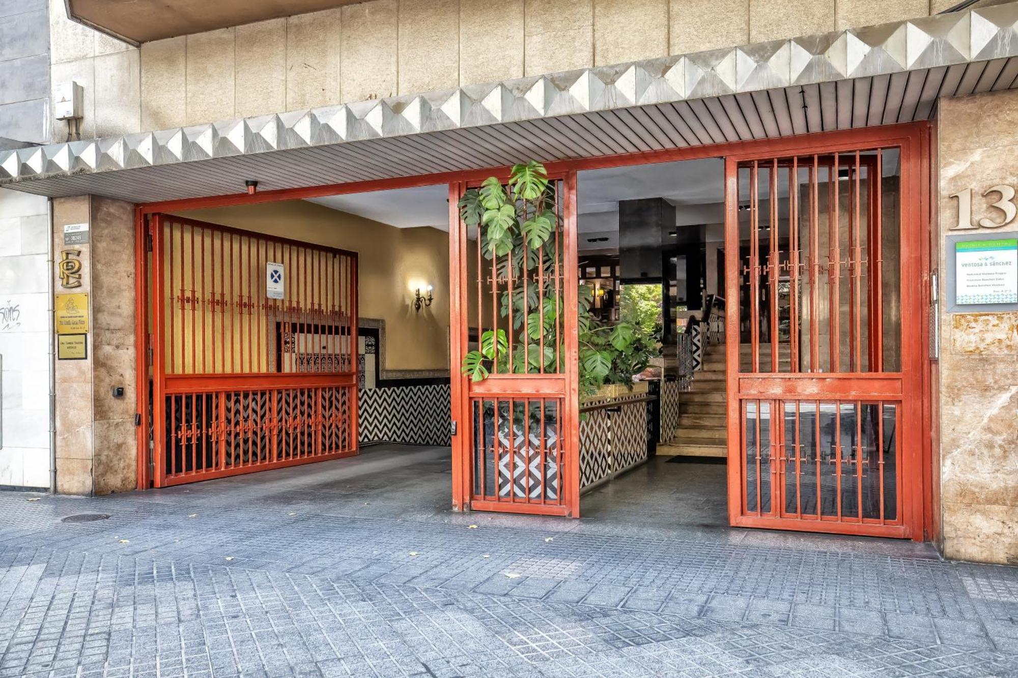R & T Cordoba Center Apartamentos - Parking Dış mekan fotoğraf